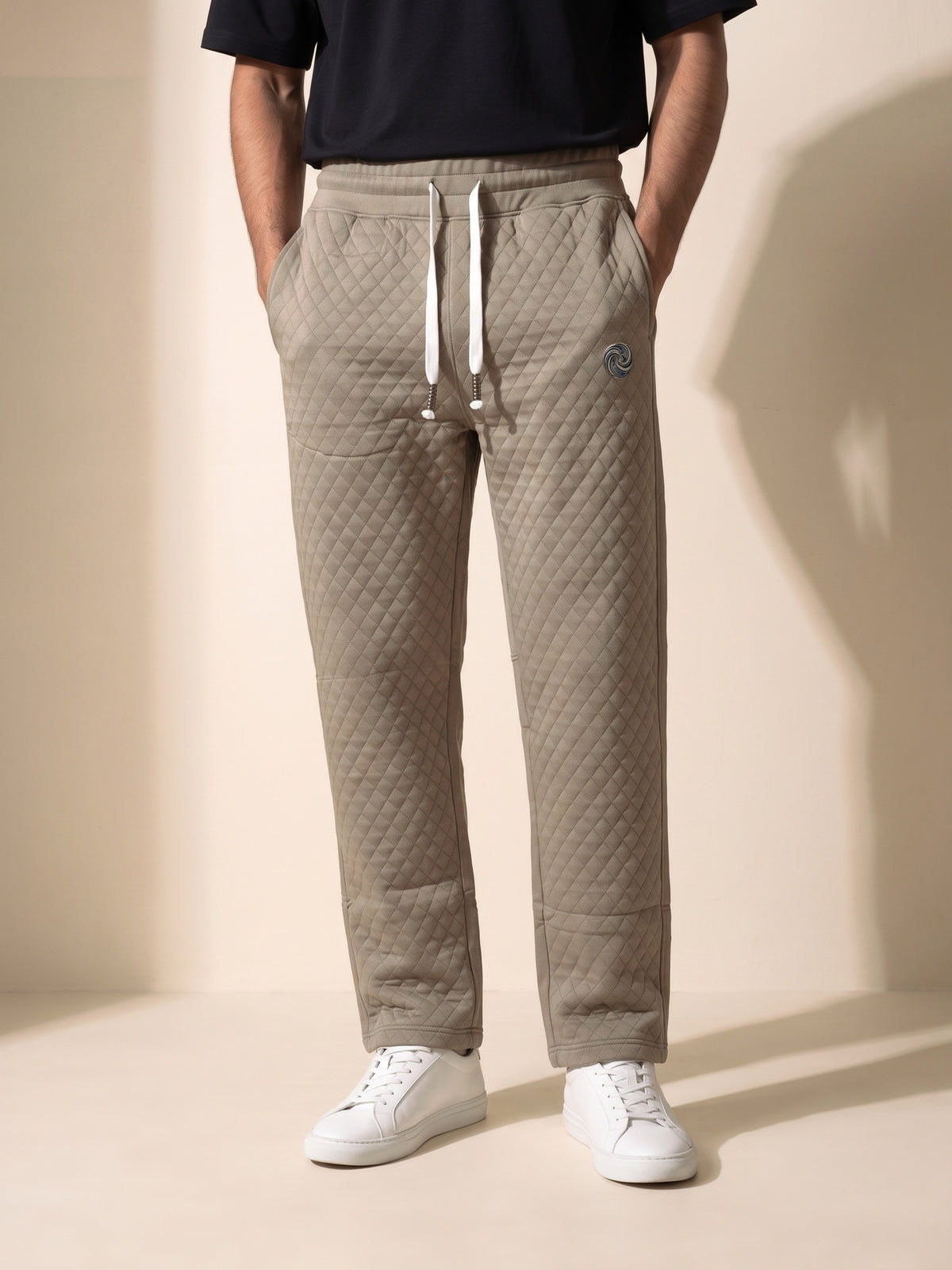 Jacquard Trousers - Beige - model front
